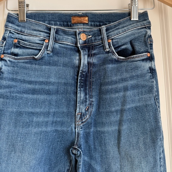 MOTHER The Stunner Zip Ankle Step Fray Jeans Size 26 - Picture 4 of 13